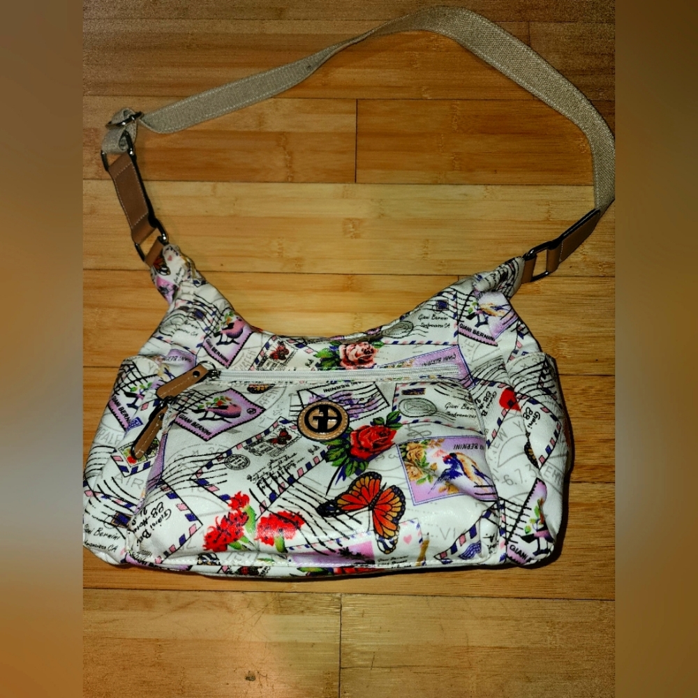 GIANI BERNINI CANVAS POSTCARD HOBO SHOULDER CROSSBODY